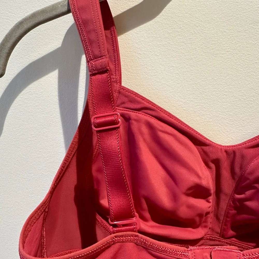 Lululemon Ta-Ta Tamer Bra size 34C - Picture 5 of 6
